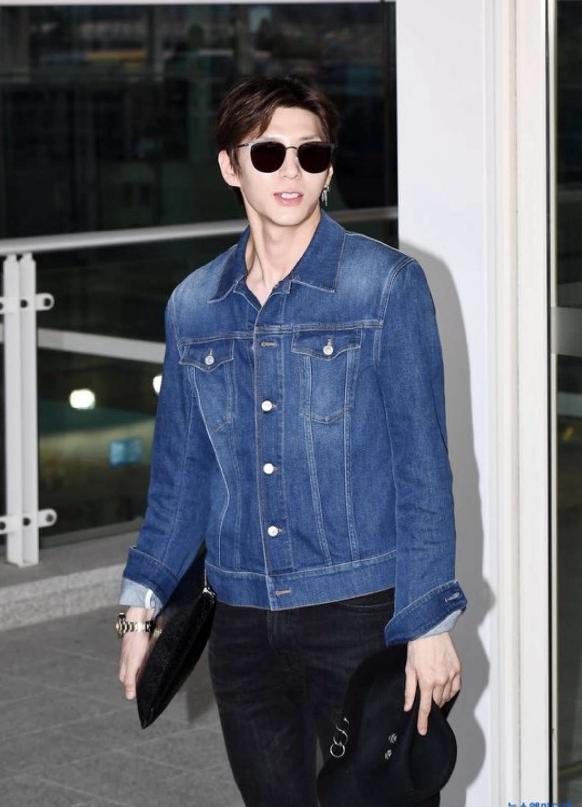 A moment captured by LEO (VIXX)'s fan