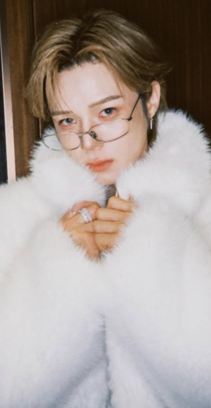 A moment captured by K (&TEAM)'s fan