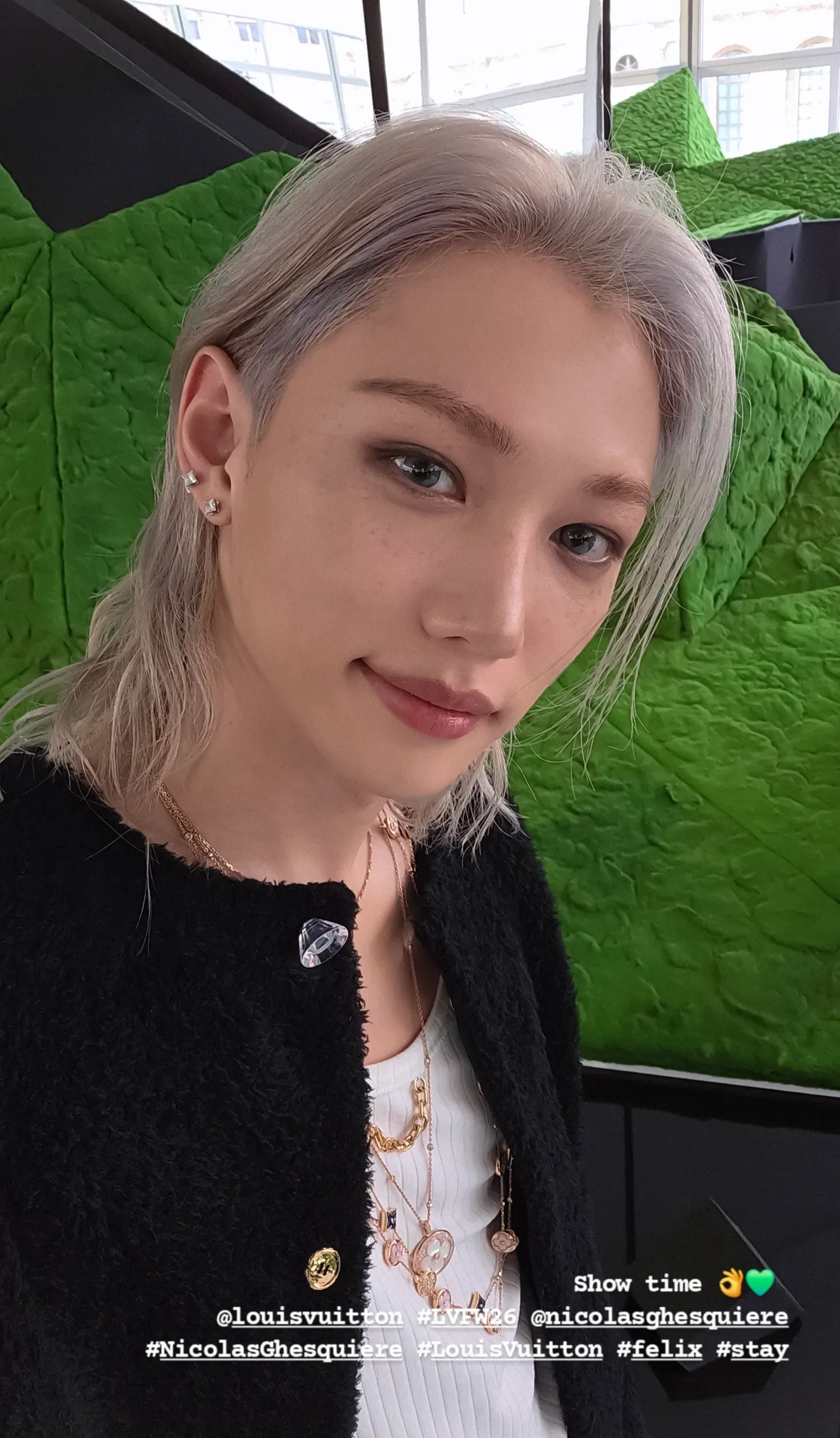 Latest photo of Felix (Stray Kids)