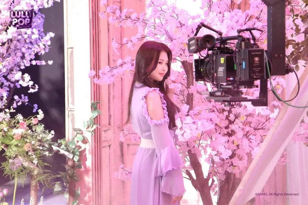 Latest photo of SWAN (PURPLE K!SS)