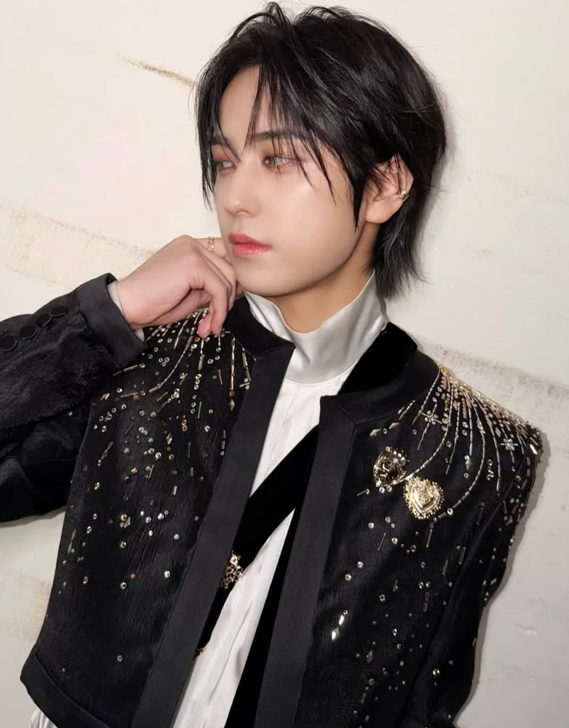 Behind-the-scenes cut of Taki (&TEAM)