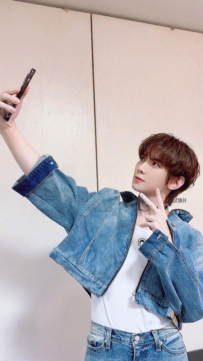 에이티즈 최근 활동샷