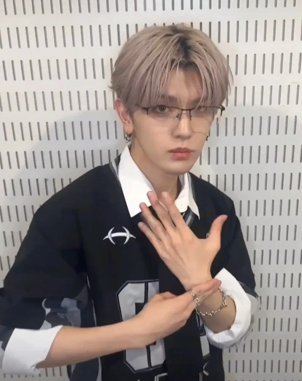 Latest photo of Takatsuka Hiromu (INI)