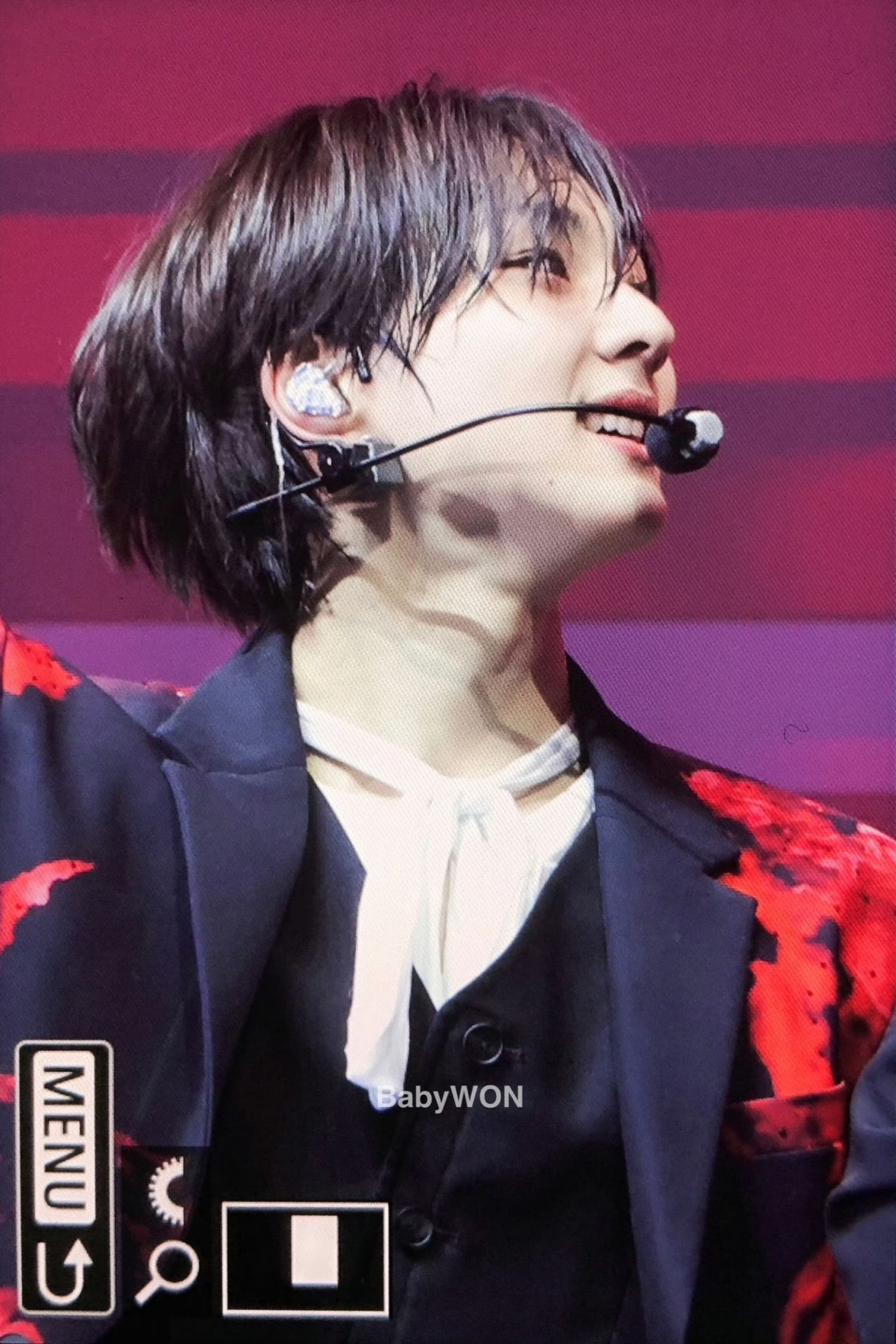 Latest photo of Jungwon (ENHYPEN)