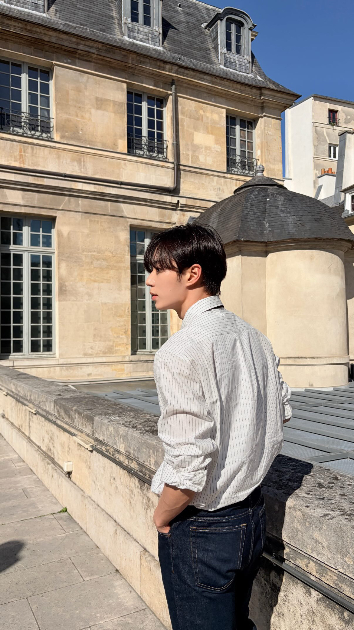 キム・ジュンソ (ALPHA DRIVE ONE)の舞台裏ショット