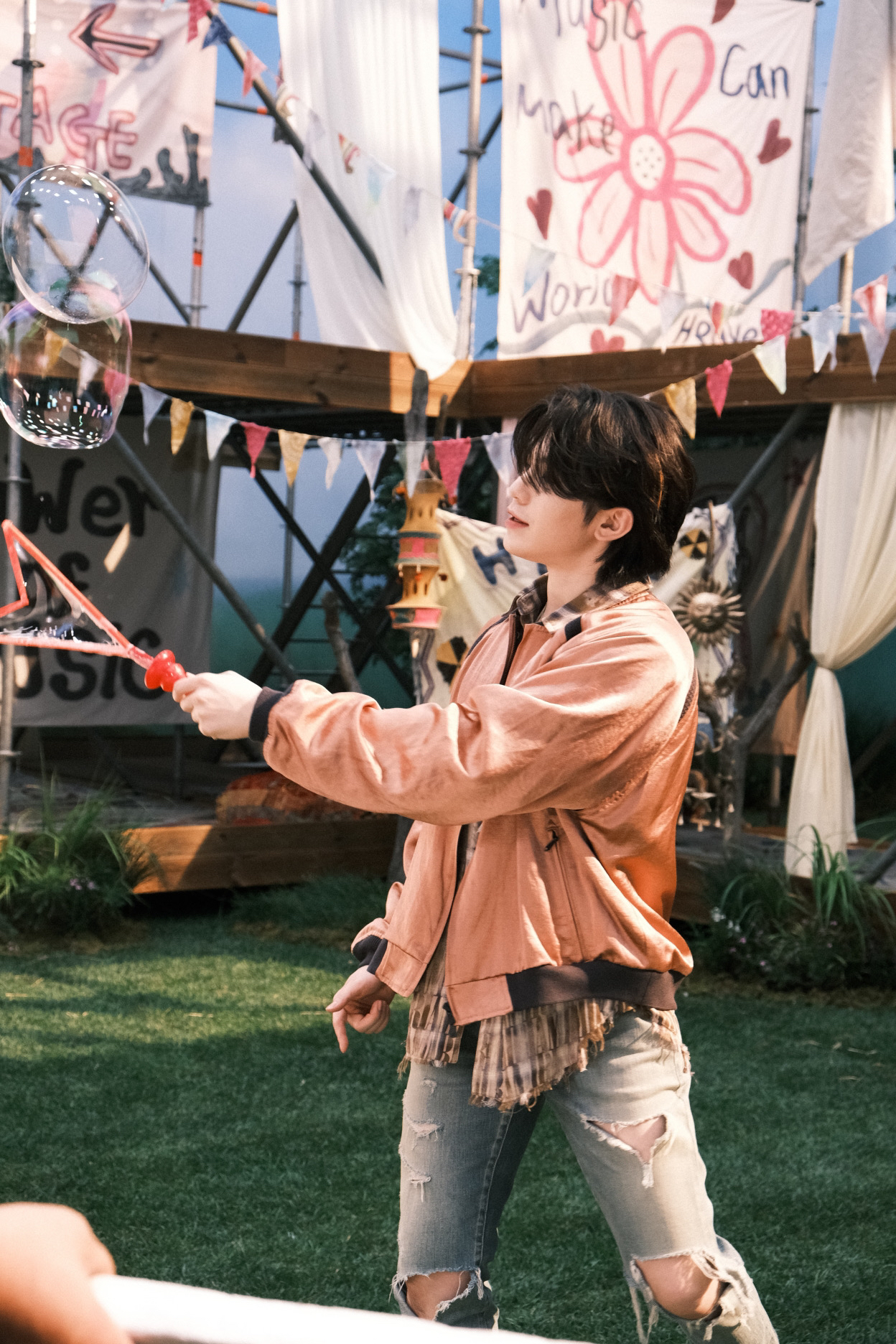 Latest photo of Woozi (SEVENTEEN)