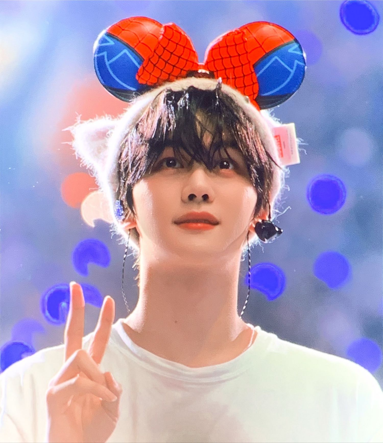 Recent activity shot of Kim Gyuvin (ZEROBASEONE)