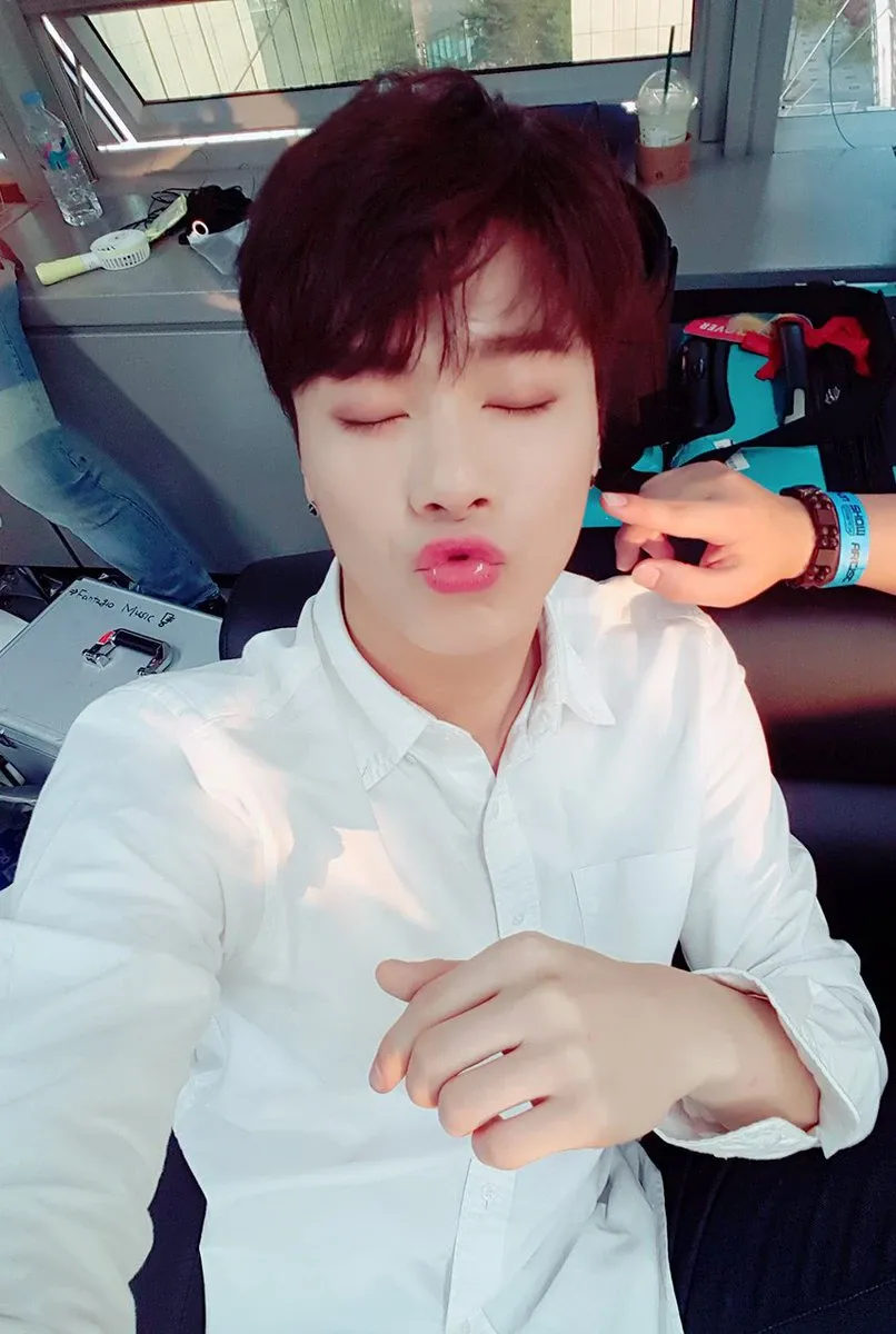 Latest photo of Moonbin (ASTRO)