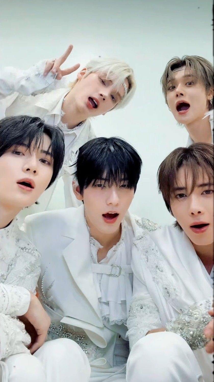 The most beloved wallpaper among HueningKai (TOMORROW X TOGETHER)'s fans