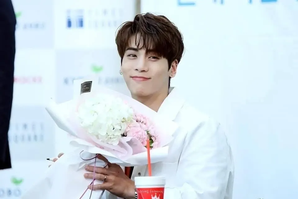 Recent activity shot of Jonghyun (SHINee)