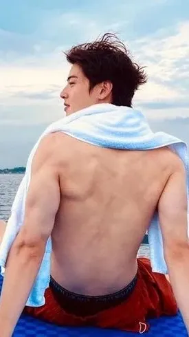 Today's most popular wallpaper in the Eunwoo (ASTRO) community