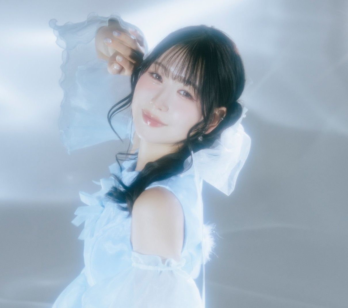 Behind-the-scenes cut of Kasahara Momona (ME:I)