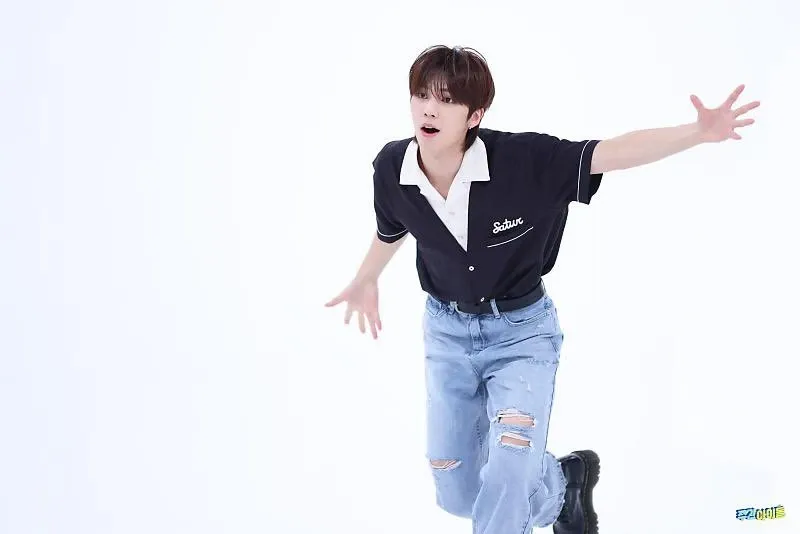 Recent activity shot of So Geon (NEXZ)