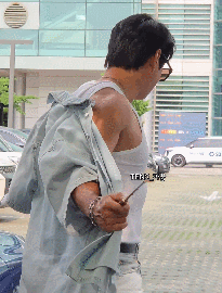 Recent activity shot of Hwang Chiyeol