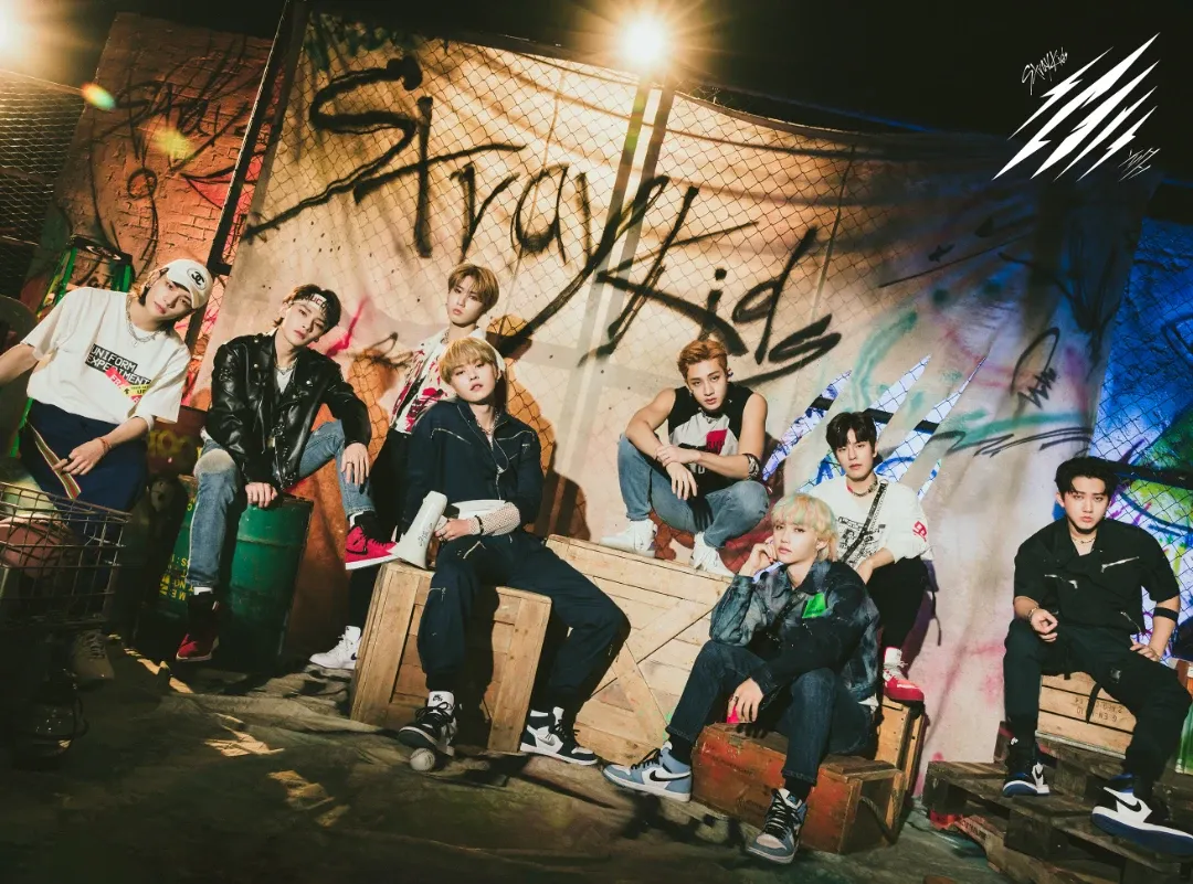 Behind-the-scenes cut of Stray Kids