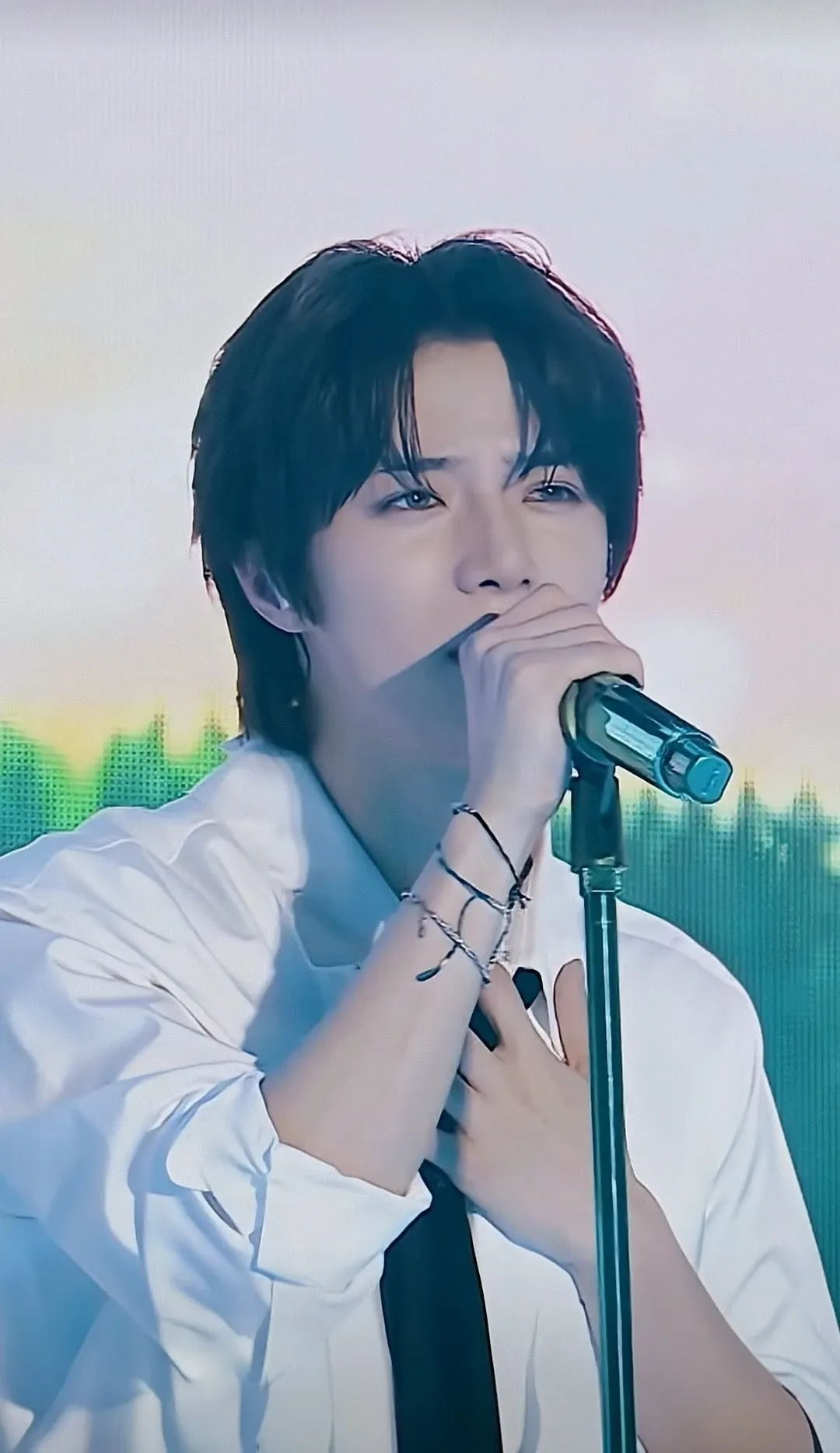 A heartfelt wallpaper shared by Beomgyu (TOMORROW X TOGETHER)'s fans