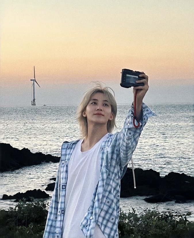 Behind-the-scenes cut of Jeonghan (SEVENTEEN)