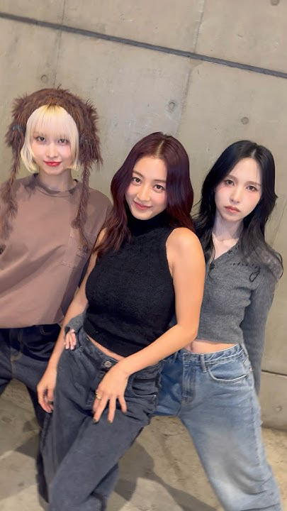 모모 (TWICE)의 최신 사진