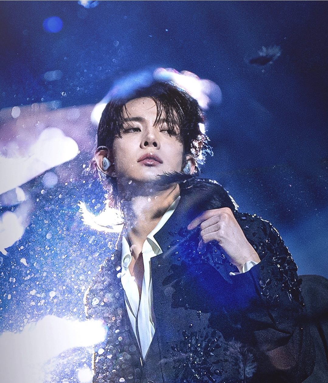 Recent activity shot of Heeseung