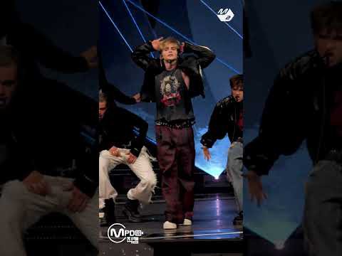 Behind-the-scenes cut of Gabi (SANTOS BRAVOS)