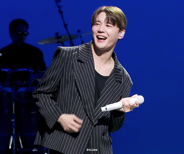 Behind-the-scenes cut of Kim Junsu (JX)