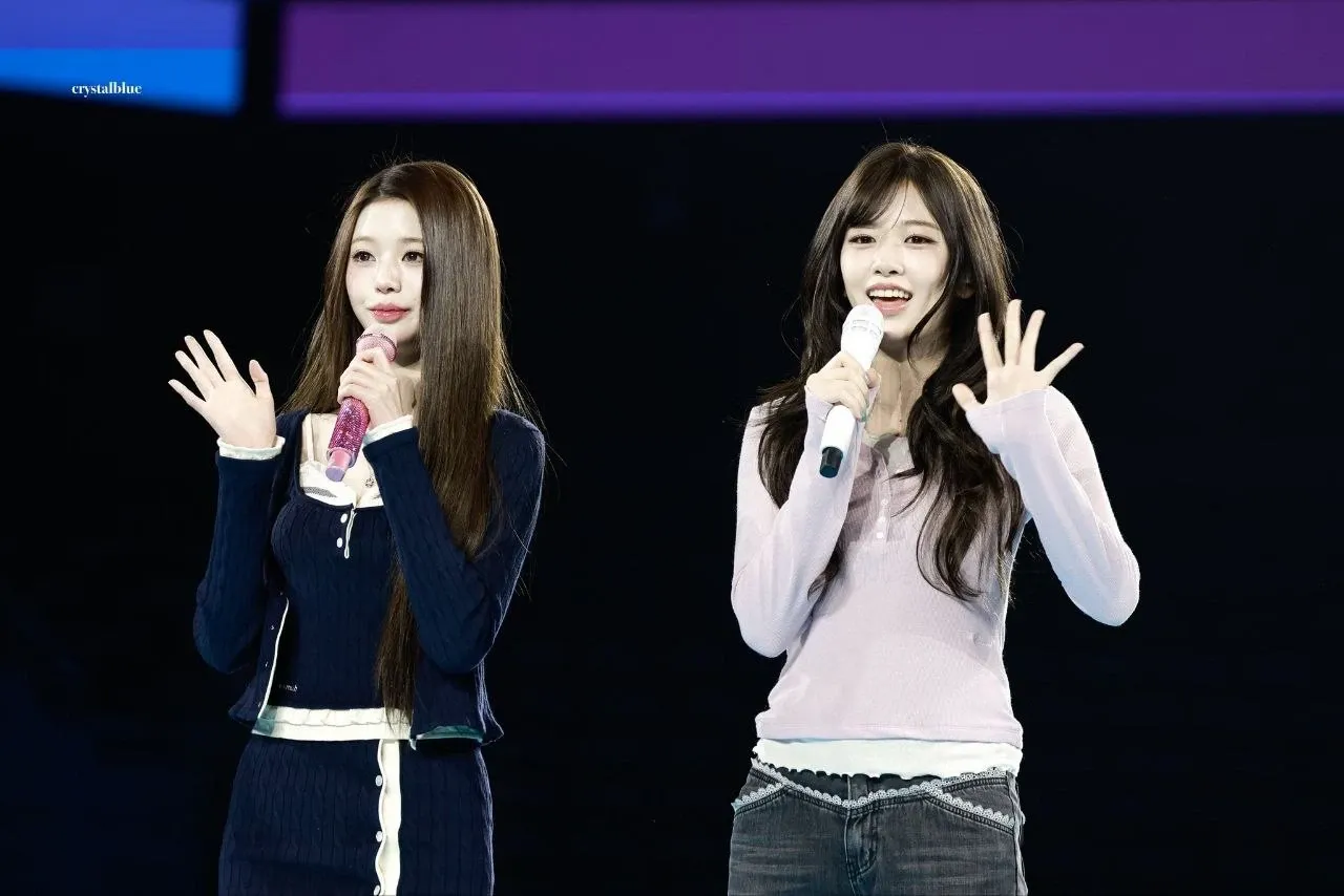 A moment captured by Jang Wonyoung (IVE)'s fan