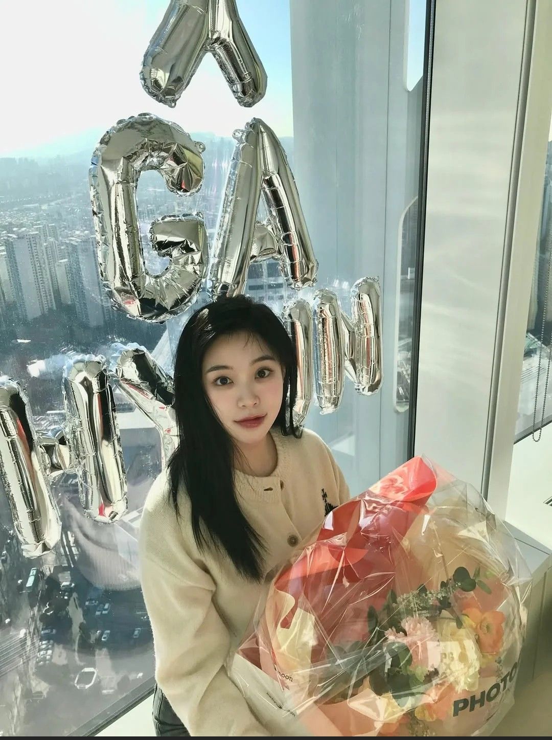 Momen yang diabadikan oleh penggemar DREAMCATCHER