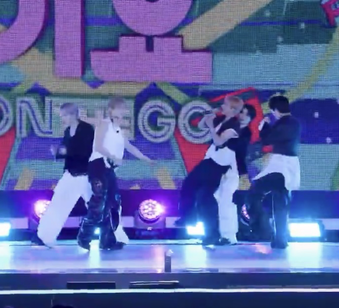 투모로우바이투게더의 최신 사진