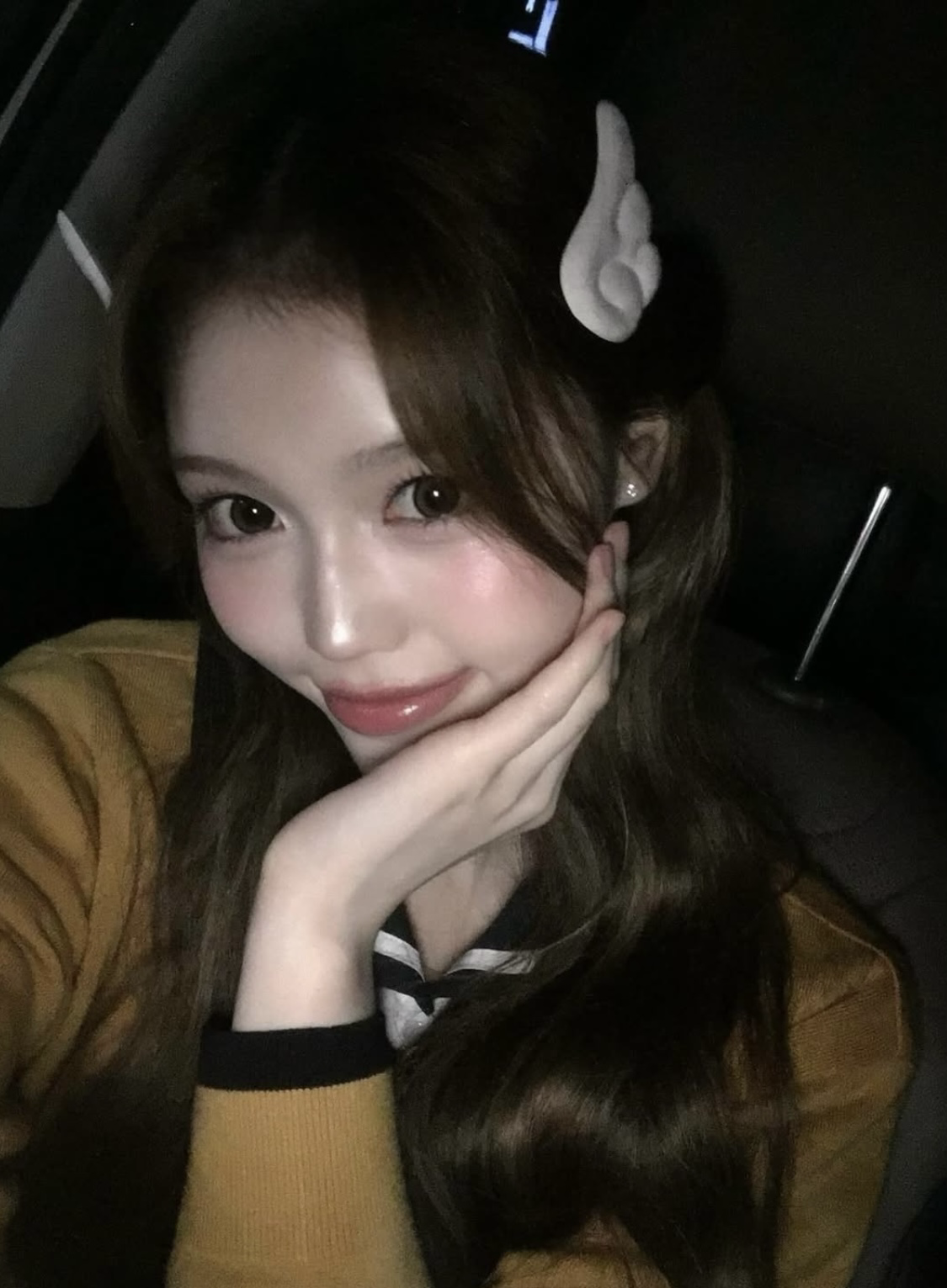 チョン・セビ (izna)の最新写真