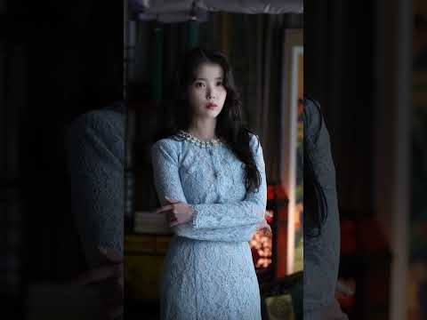 Foto aktivitas terbaru IU