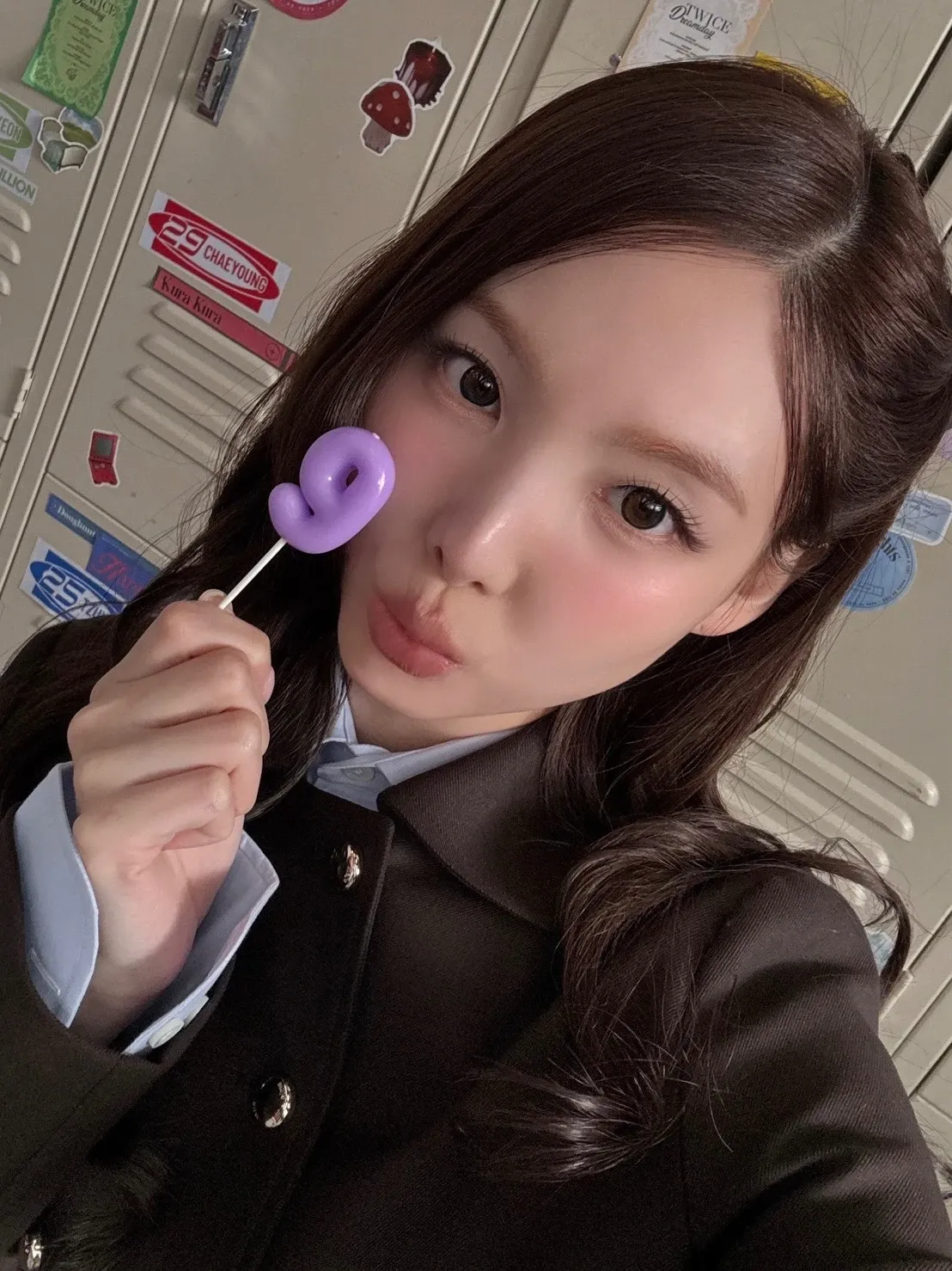 Latest photo of Nayeon (TWICE)