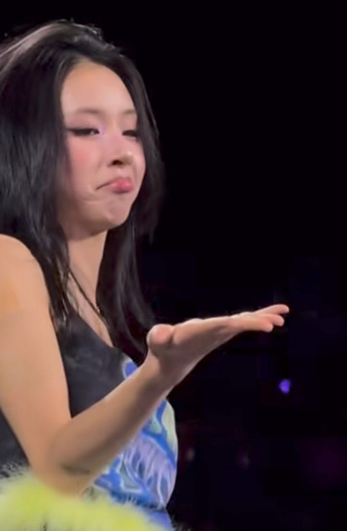 Latest photo of Chaeyoung (TWICE)