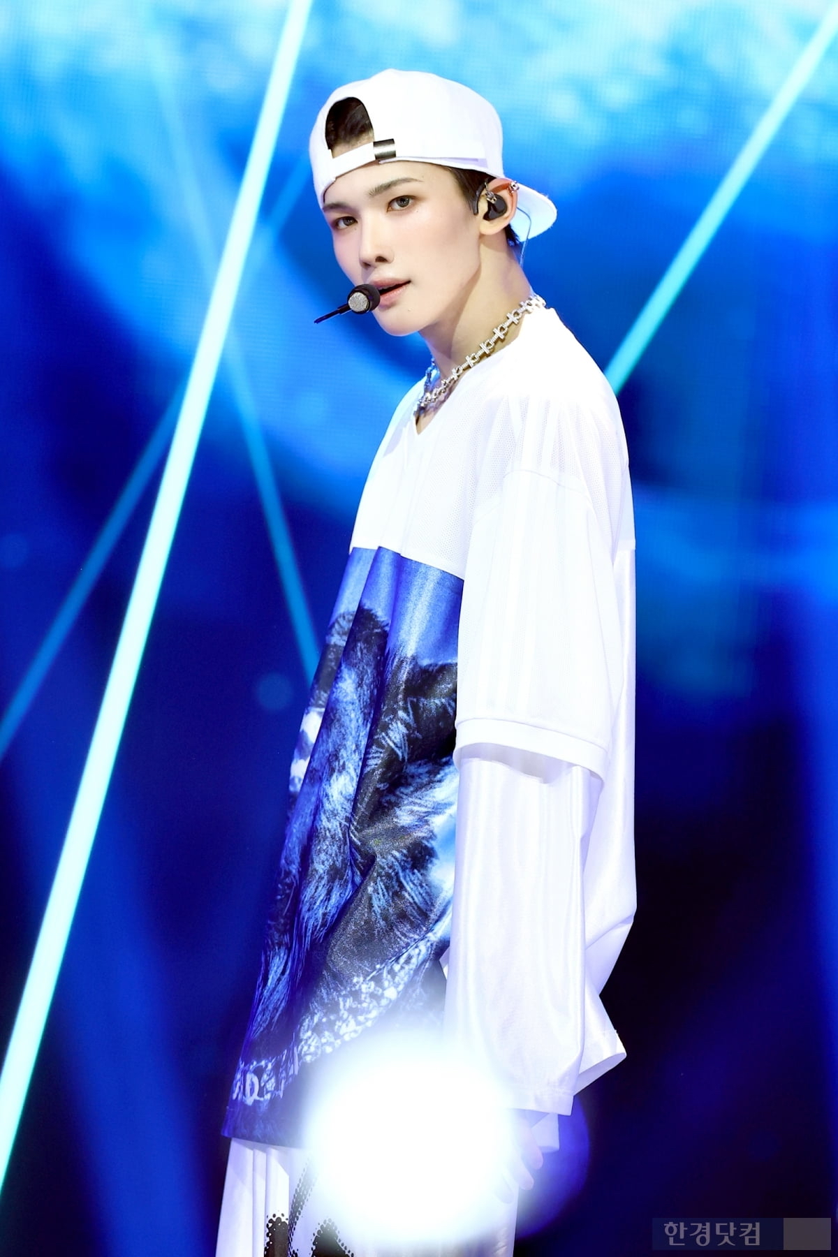 Behind-the-scenes cut of Jo (&TEAM)