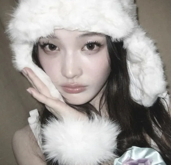 Iroha (ILLIT)的最新活動照片