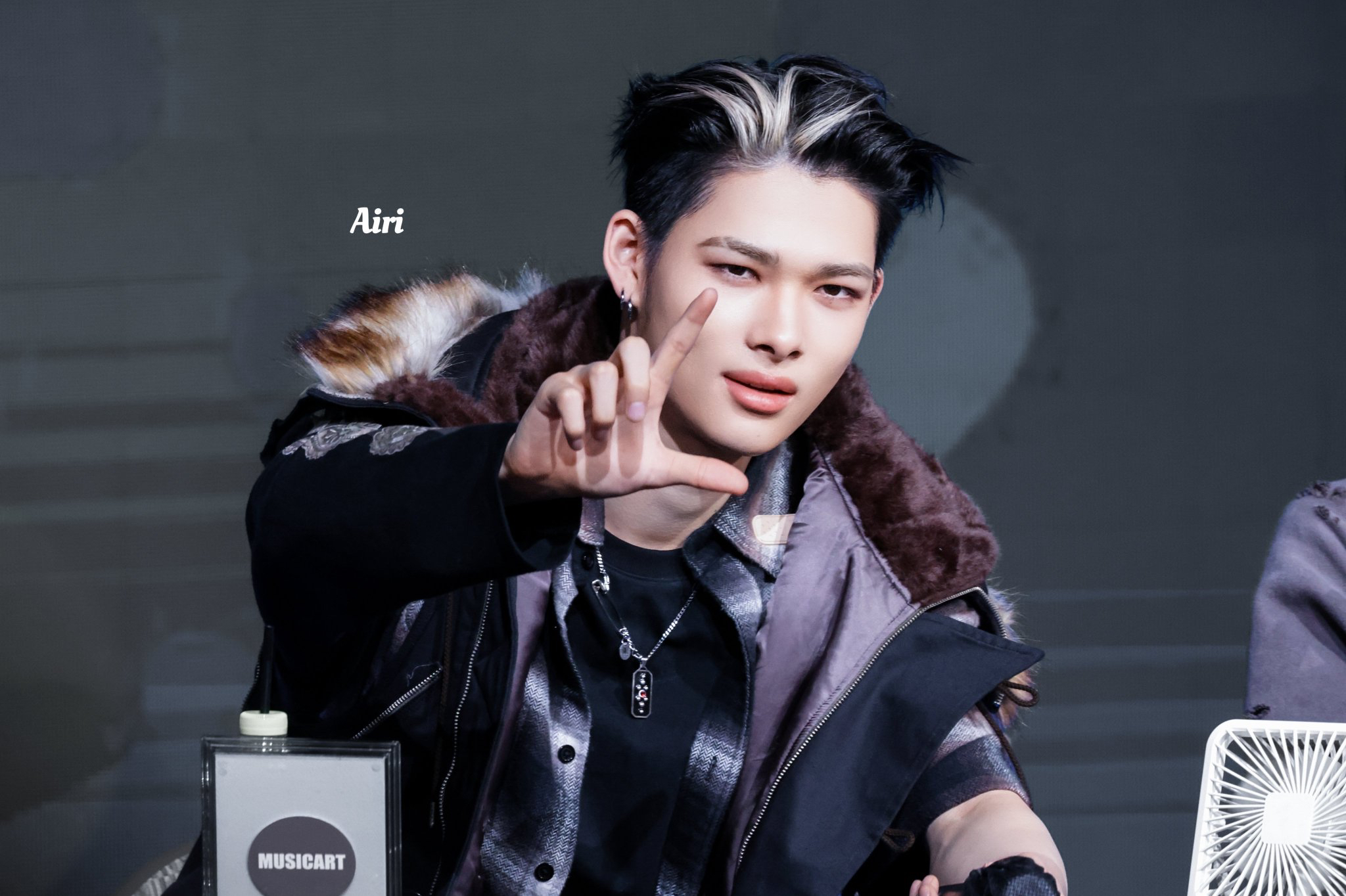 NI-KI (ENHYPEN)的幕後花絮