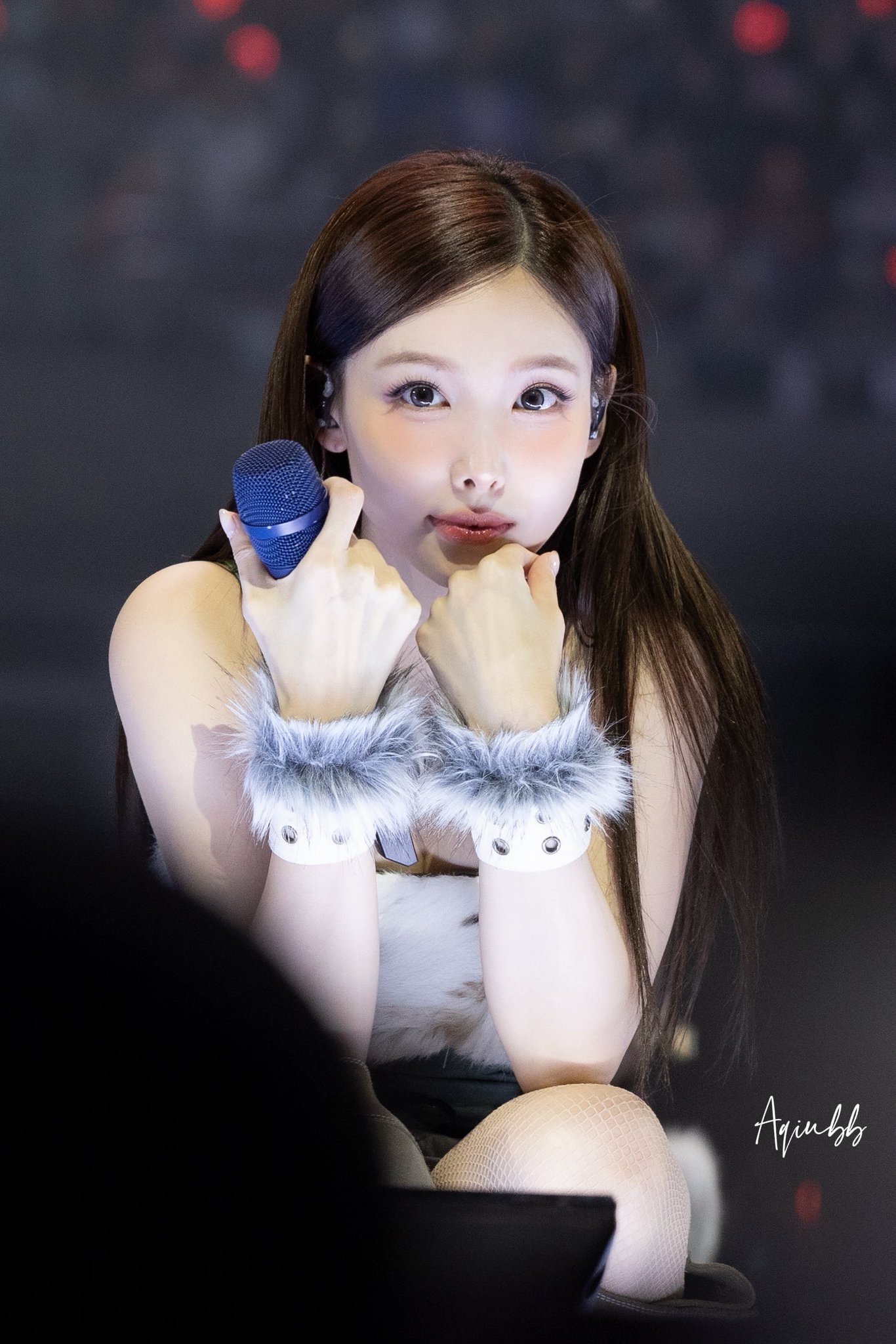 A moment captured by Nayeon (TWICE)'s fan