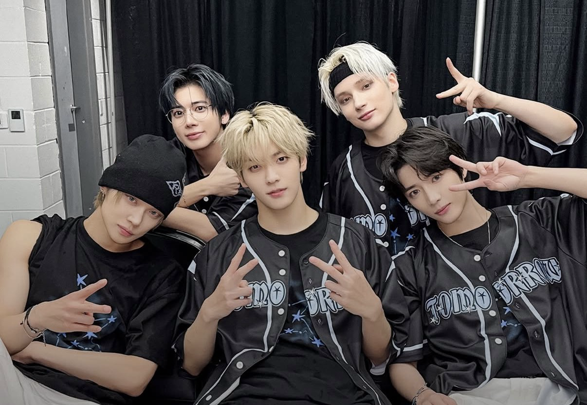 투모로우바이투게더 최근 활동샷