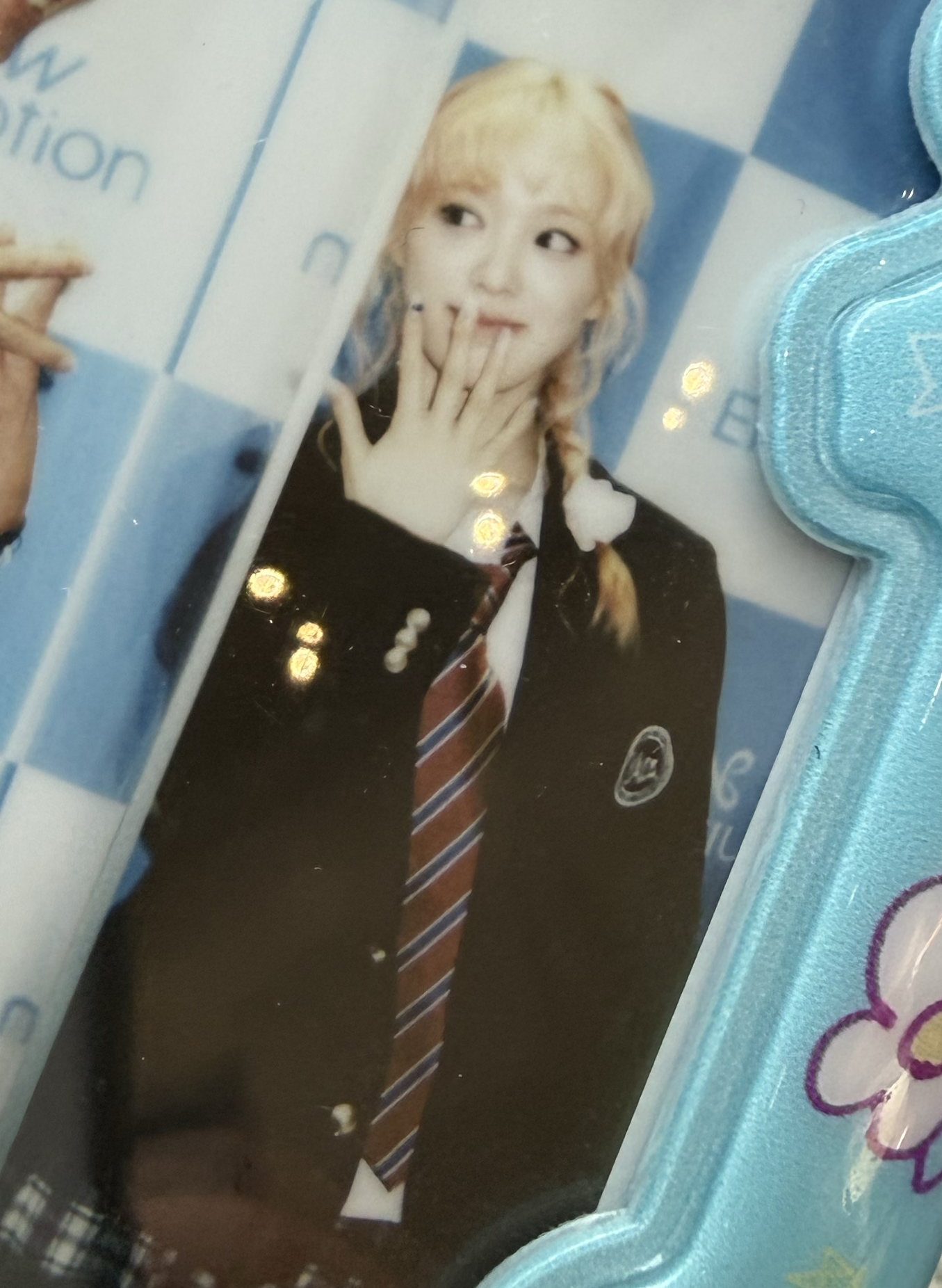 Behind-the-scenes cut of Rio (NiziU)