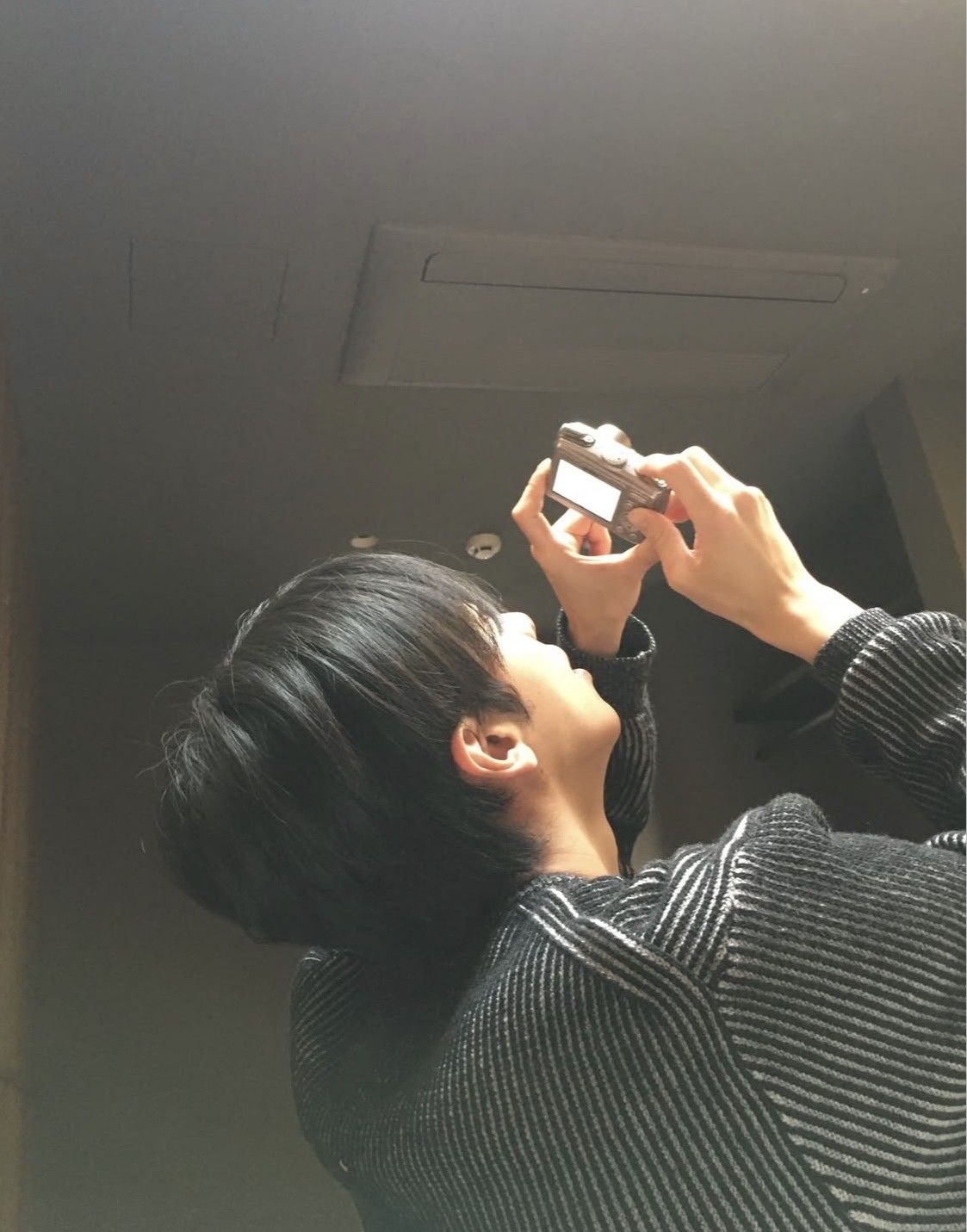 A moment captured by UP10TION's fan