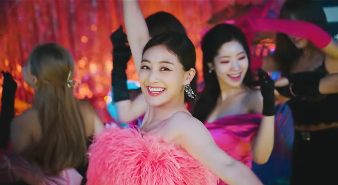 Behind-the-scenes cut of Jihyo (TWICE)