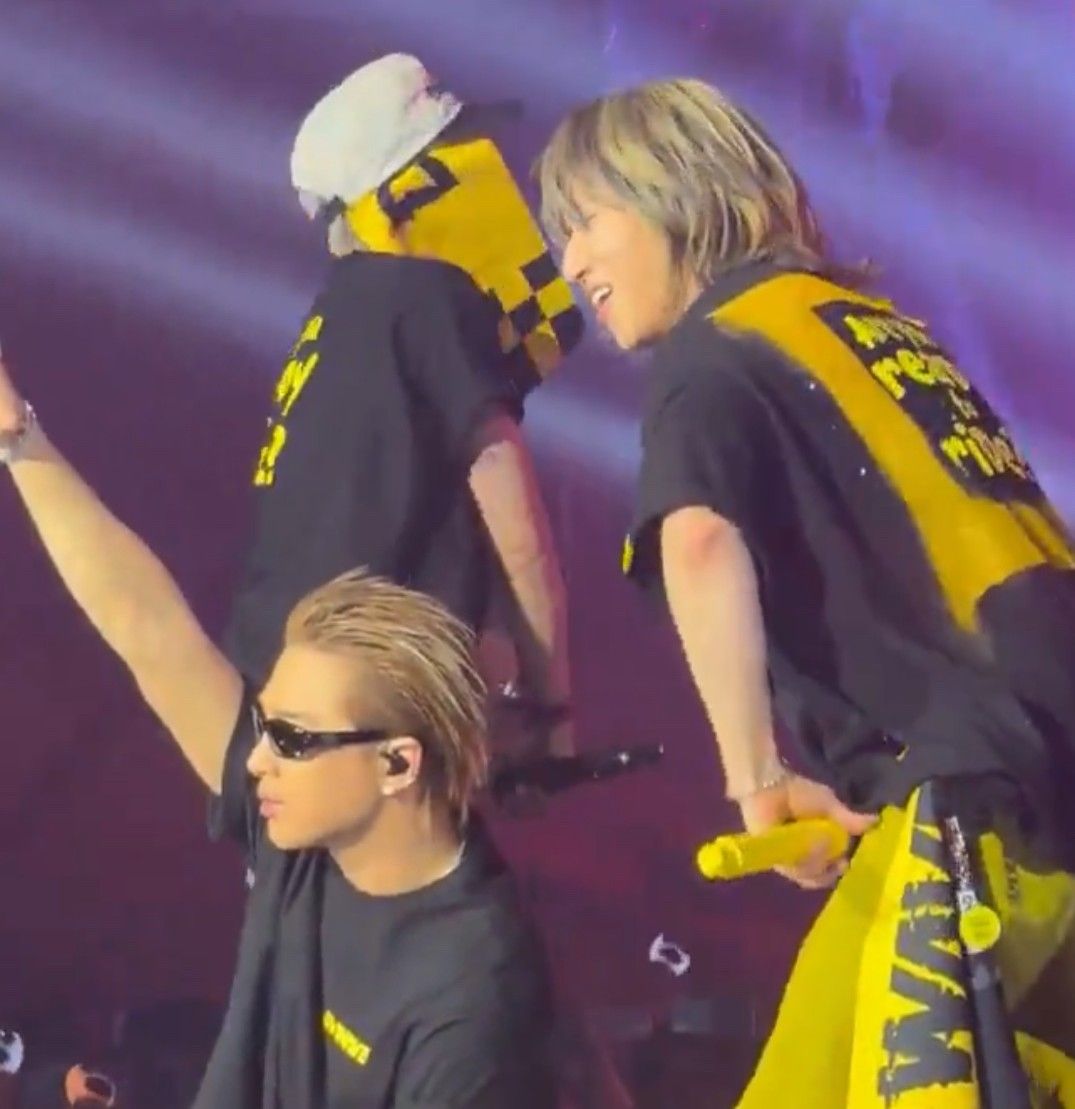 오늘 가장 핫한 케이팝 커뮤니티 피드