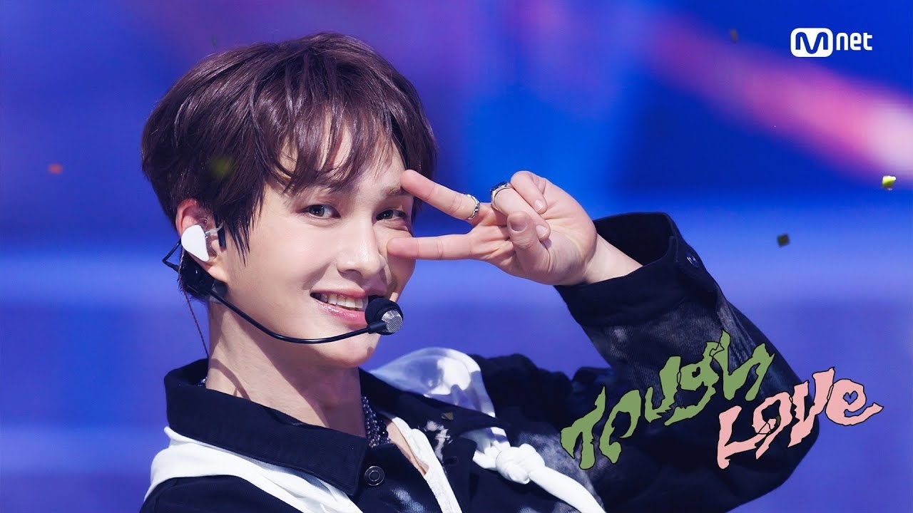 Potret di balik layar Onew (SHINee)