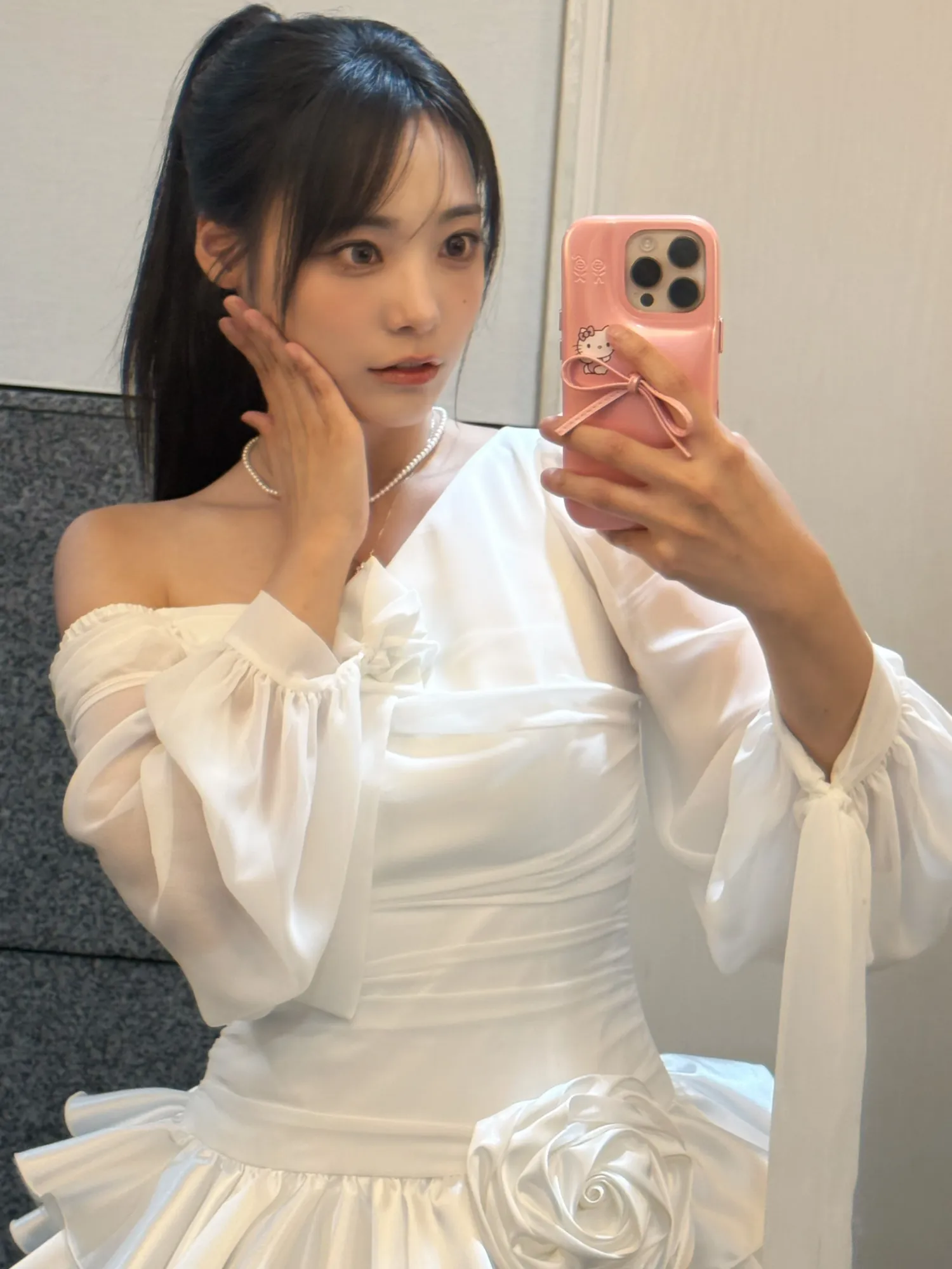 Latest photo of Siyeon (QWER)