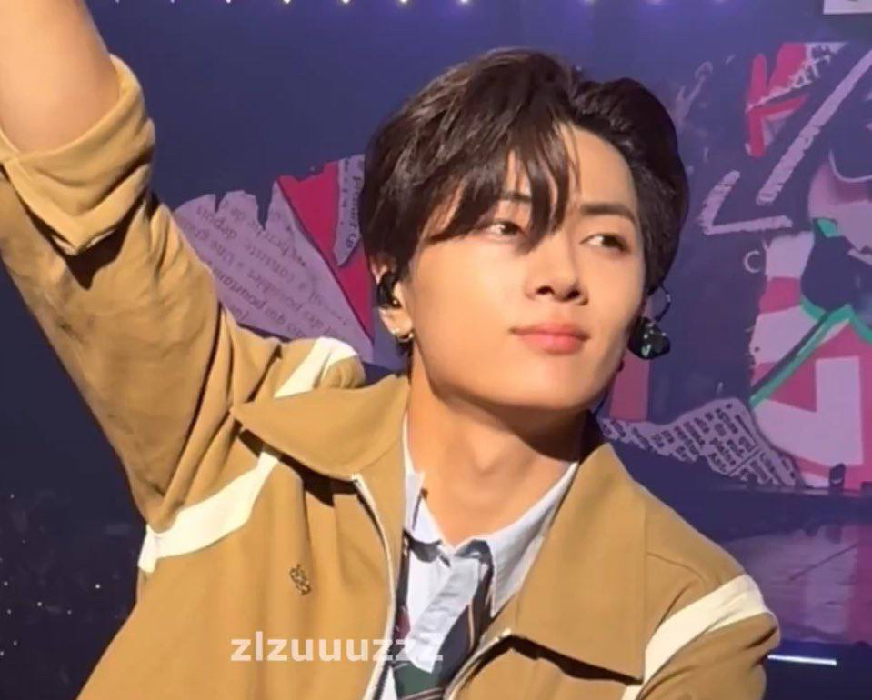 ジェイ (ENHYPEN)の舞台裏ショット