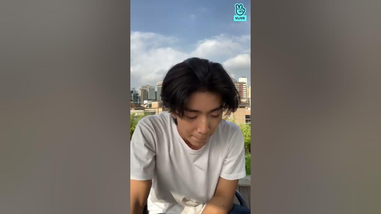 Latest photo of Hwiyoung (SF9)