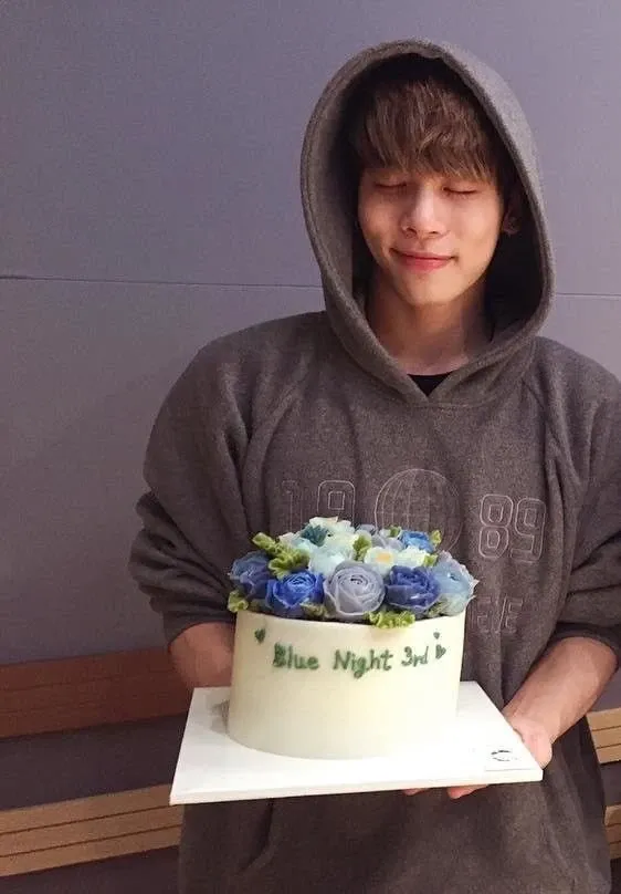 Recent activity shot of Jonghyun (SHINee)