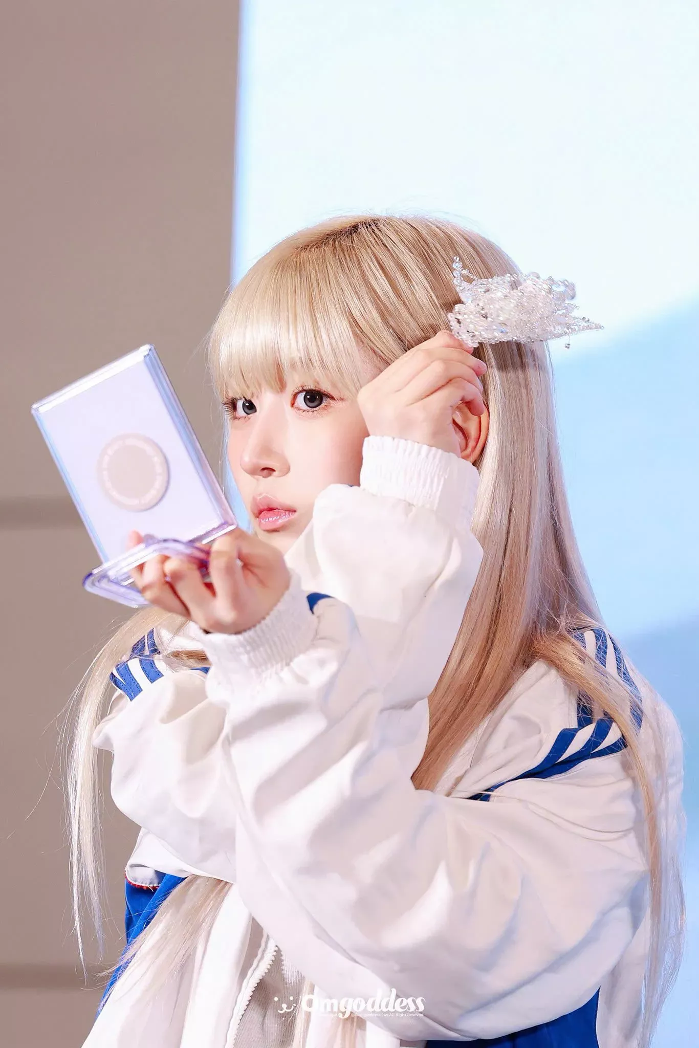 Recent activity shot of Haewon (NMIXX)