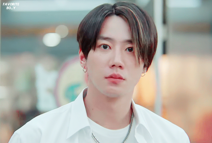 Recent activity shot of Lee Junyoung