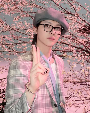 Behind-the-scenes cut of Nicholas (&TEAM)