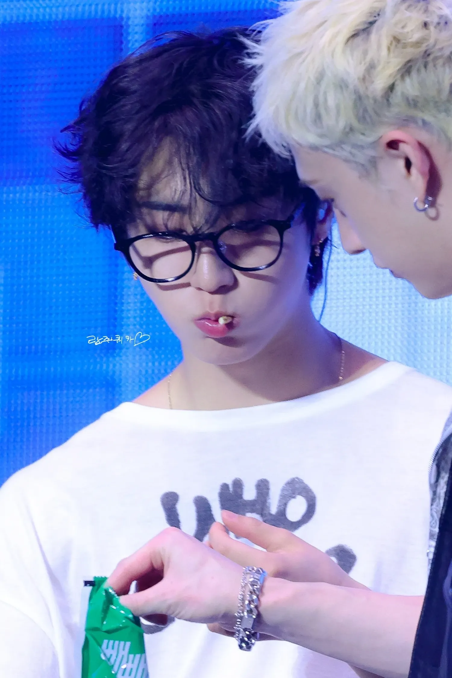 Behind-the-scenes cut of HAN (Stray Kids)